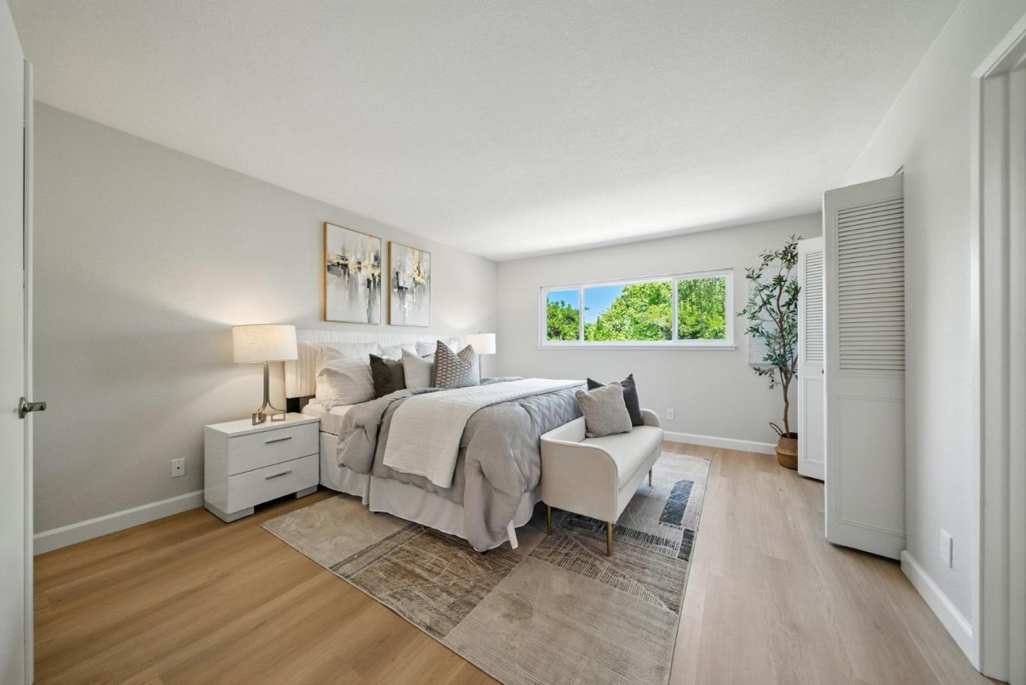 Detail Gallery Image 14 of 36 For 4608 Royal Garden Pl, San Jose,  CA 95136 - 4 Beds | 2/1 Baths