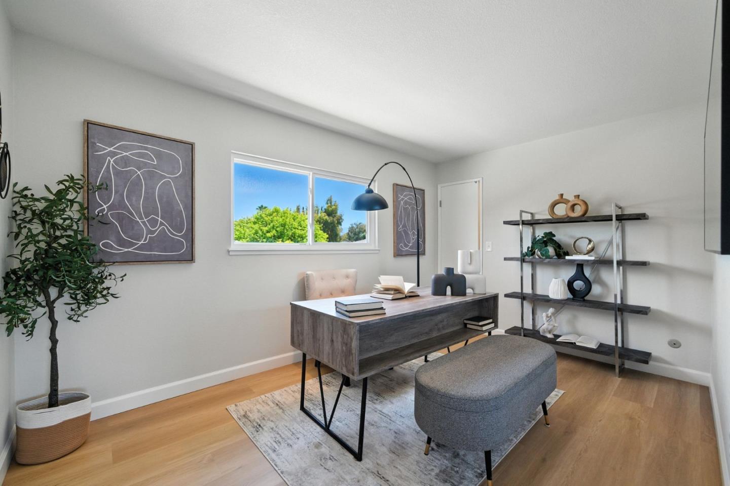 Detail Gallery Image 23 of 36 For 4608 Royal Garden Pl, San Jose,  CA 95136 - 4 Beds | 2/1 Baths