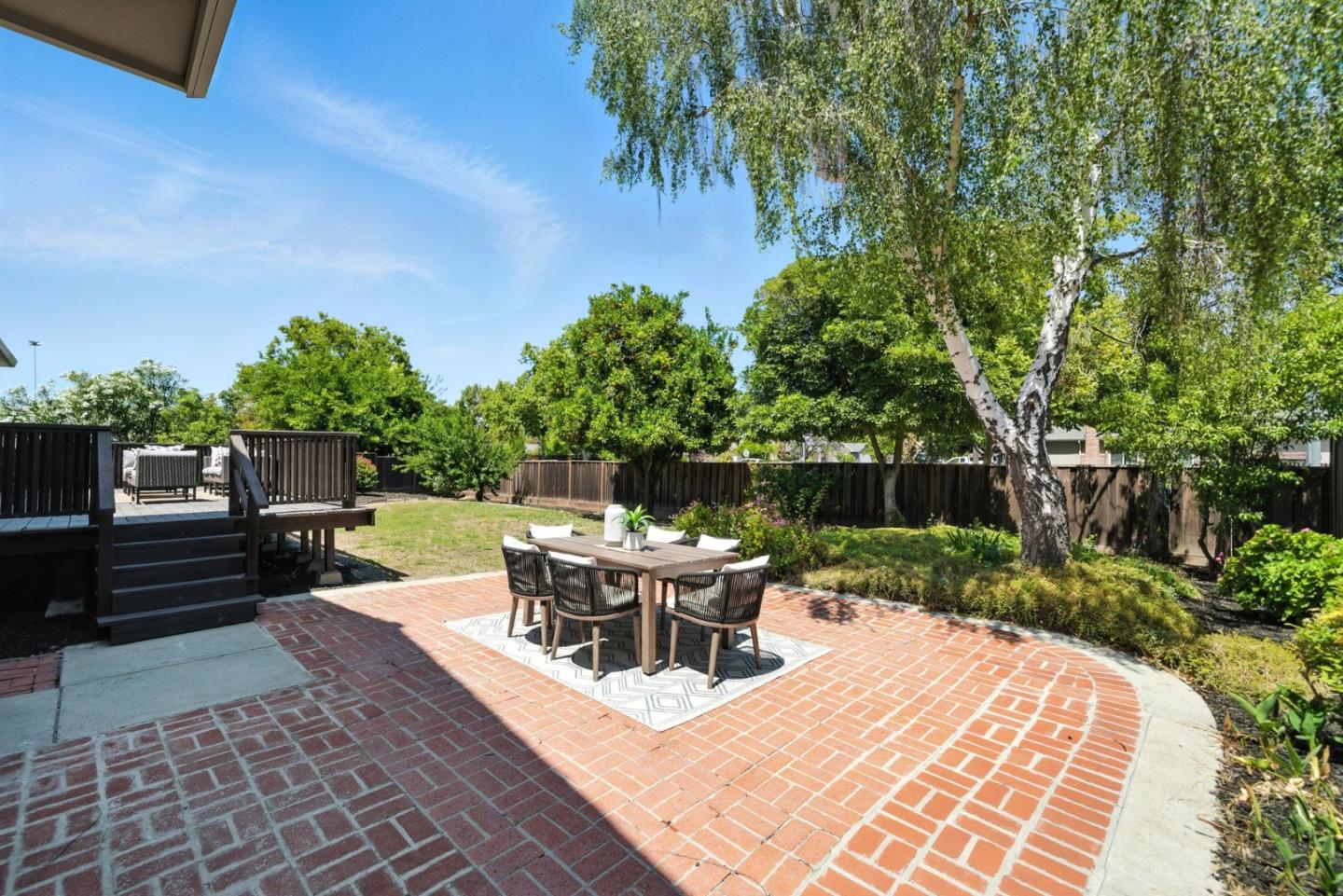 Detail Gallery Image 33 of 36 For 4608 Royal Garden Pl, San Jose,  CA 95136 - 4 Beds | 2/1 Baths