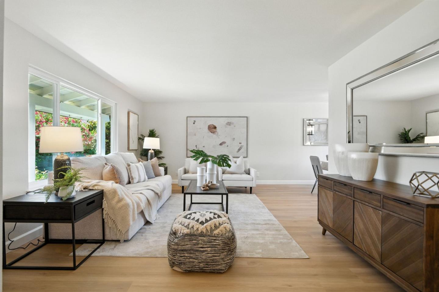 Detail Gallery Image 5 of 36 For 4608 Royal Garden Pl, San Jose,  CA 95136 - 4 Beds | 2/1 Baths