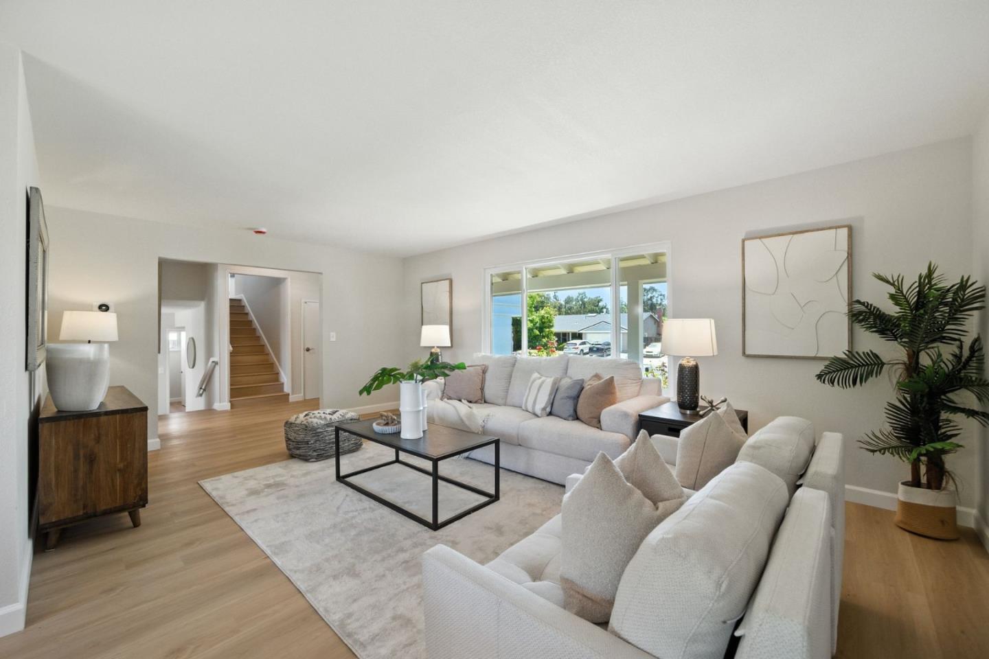 Detail Gallery Image 7 of 36 For 4608 Royal Garden Pl, San Jose,  CA 95136 - 4 Beds | 2/1 Baths
