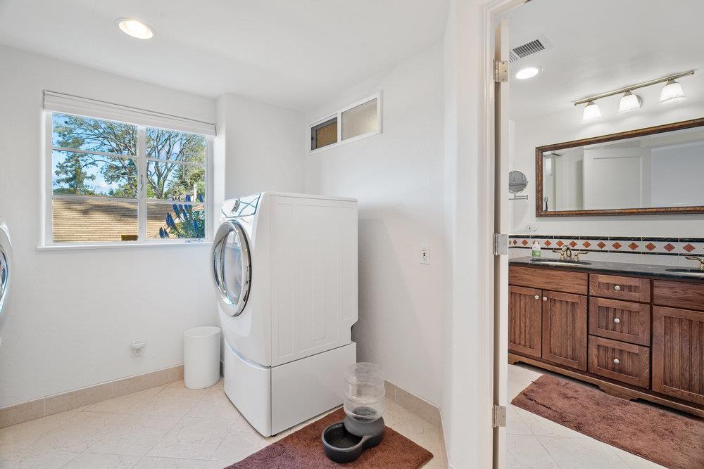Detail Gallery Image 27 of 53 For 15711 Highland Dr, San Jose,  CA 95127 - 4 Beds | 2 Baths