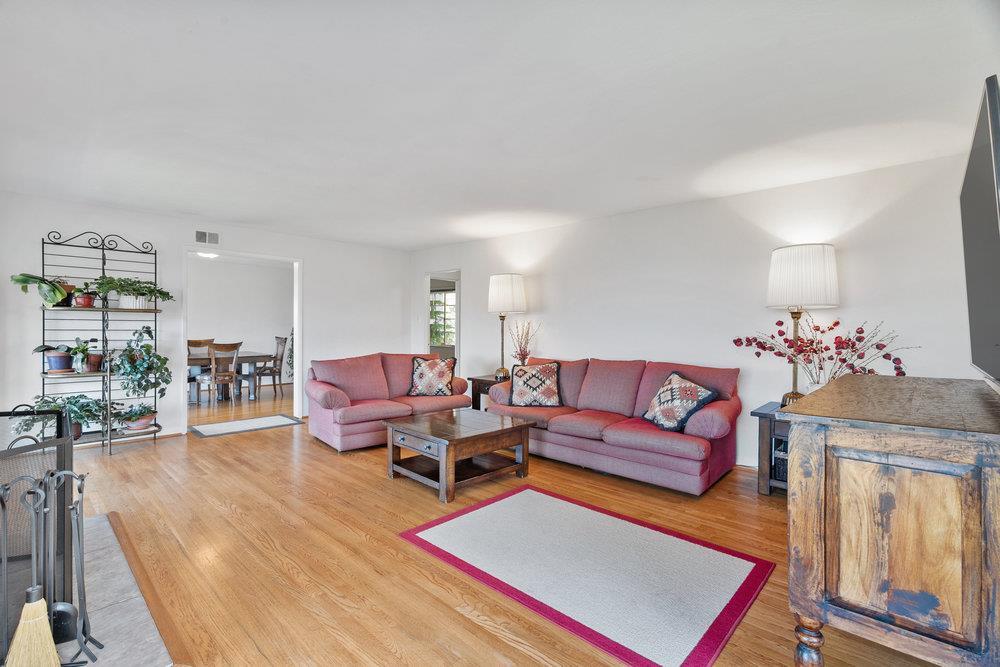 Detail Gallery Image 6 of 53 For 15711 Highland Dr, San Jose,  CA 95127 - 4 Beds | 2 Baths