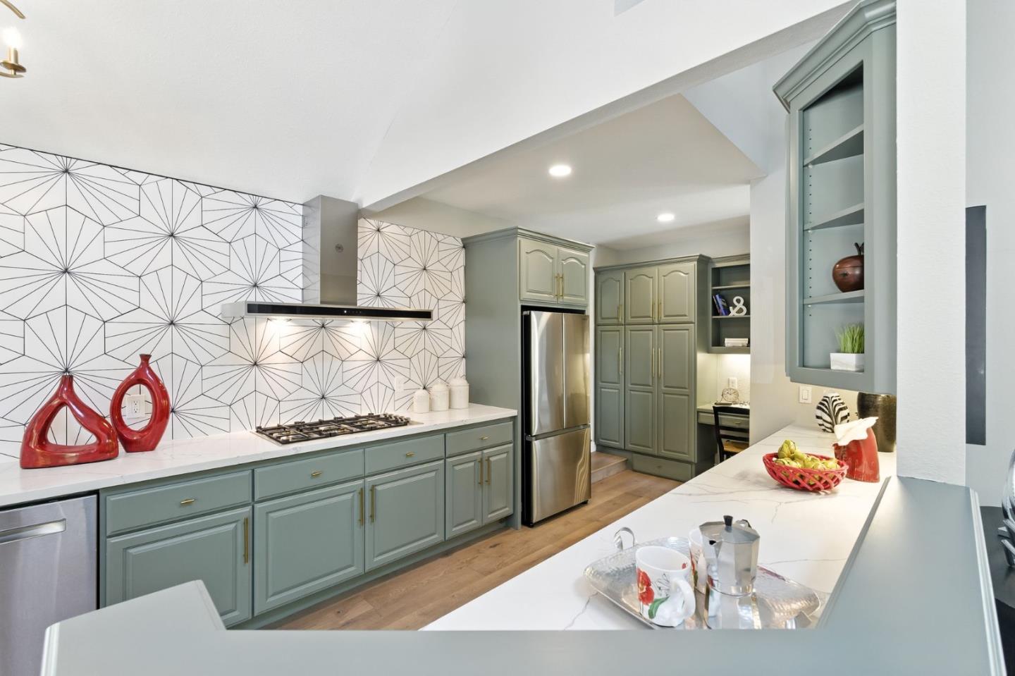 Detail Gallery Image 11 of 45 For 148 Promethean Way, Mountain View,  CA 94043 - 3 Beds | 2 Baths