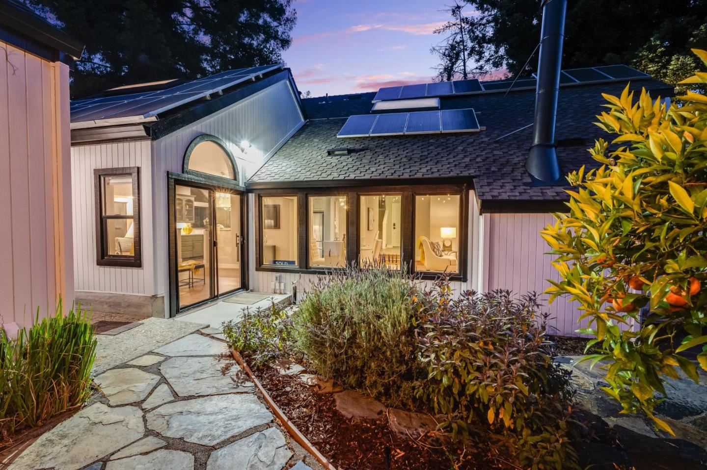 Detail Gallery Image 3 of 45 For 148 Promethean Way, Mountain View,  CA 94043 - 3 Beds | 2 Baths