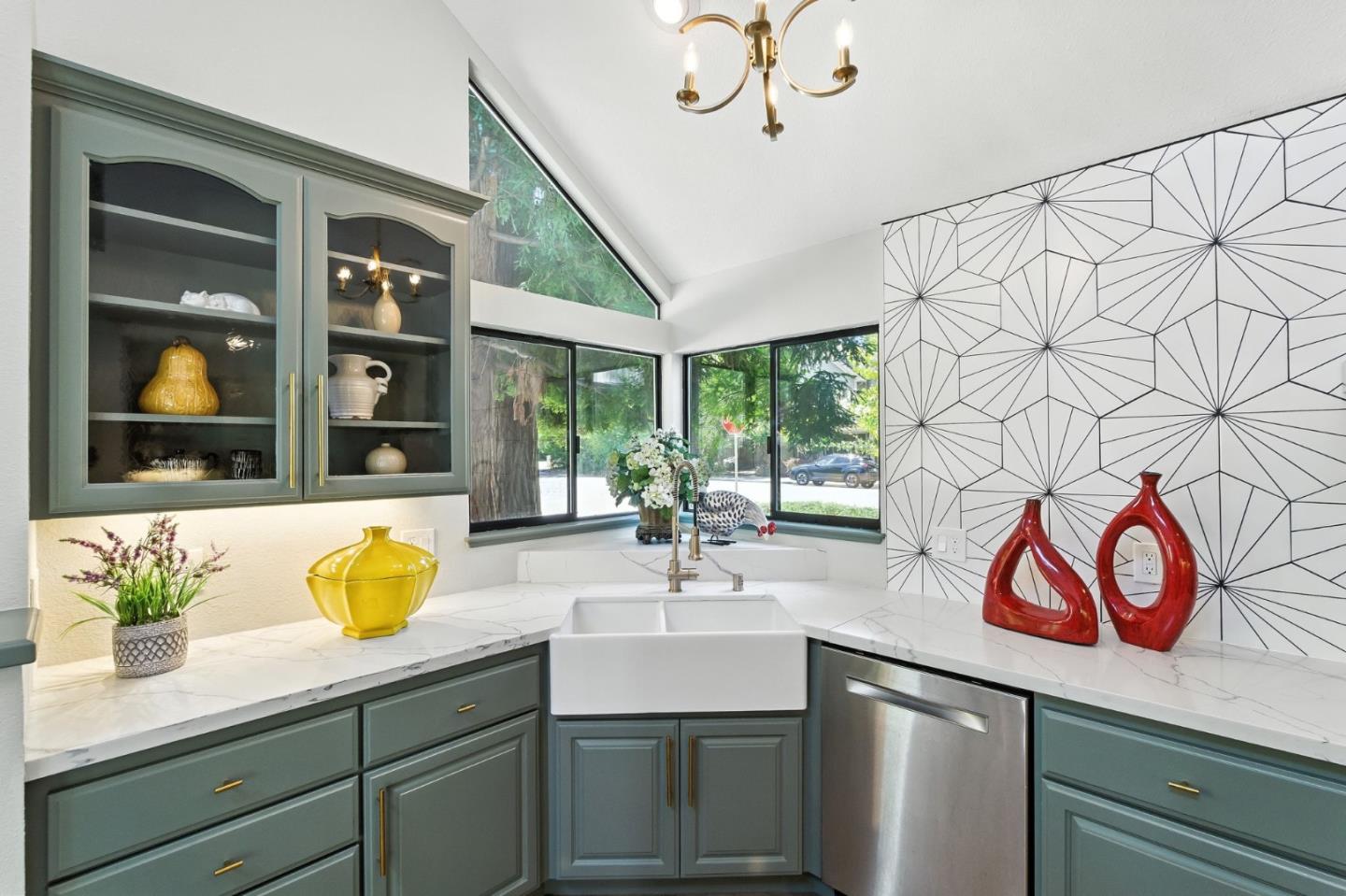 Detail Gallery Image 9 of 45 For 148 Promethean Way, Mountain View,  CA 94043 - 3 Beds | 2 Baths