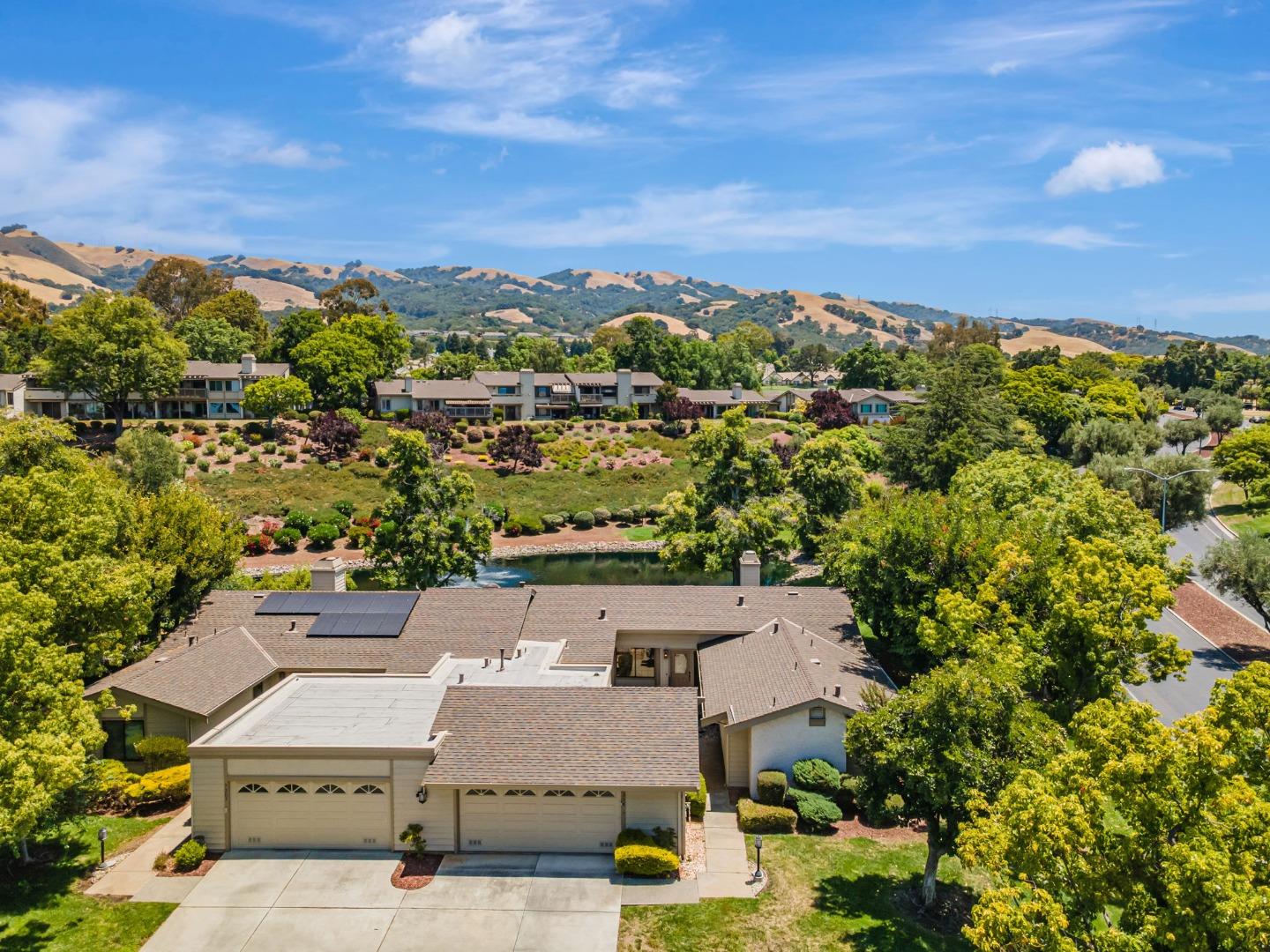 Detail Gallery Image 2 of 73 For 7306 via Granja, San Jose,  CA 95135 - 3 Beds | 2 Baths