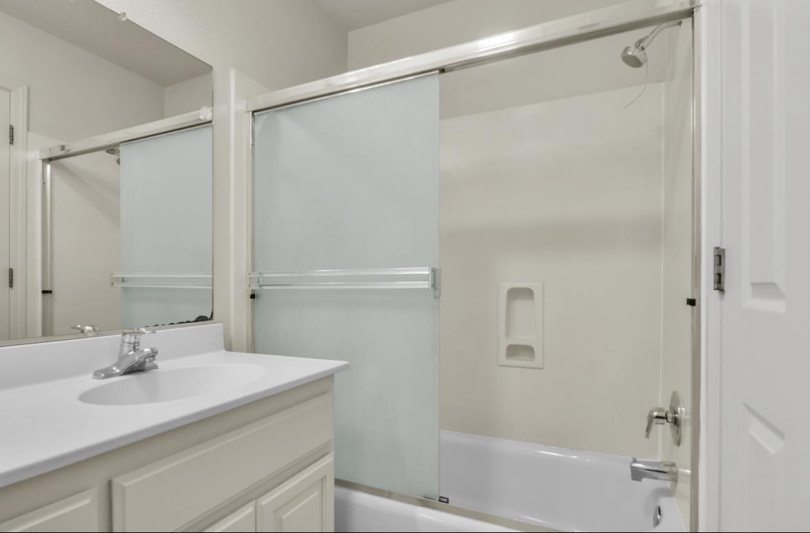 Detail Gallery Image 19 of 33 For 1916 Fall Brook Ct, Merced,  CA 95340 - 3 Beds | 2 Baths