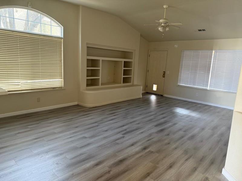 Detail Gallery Image 8 of 33 For 1916 Fall Brook Ct, Merced,  CA 95340 - 3 Beds | 2 Baths