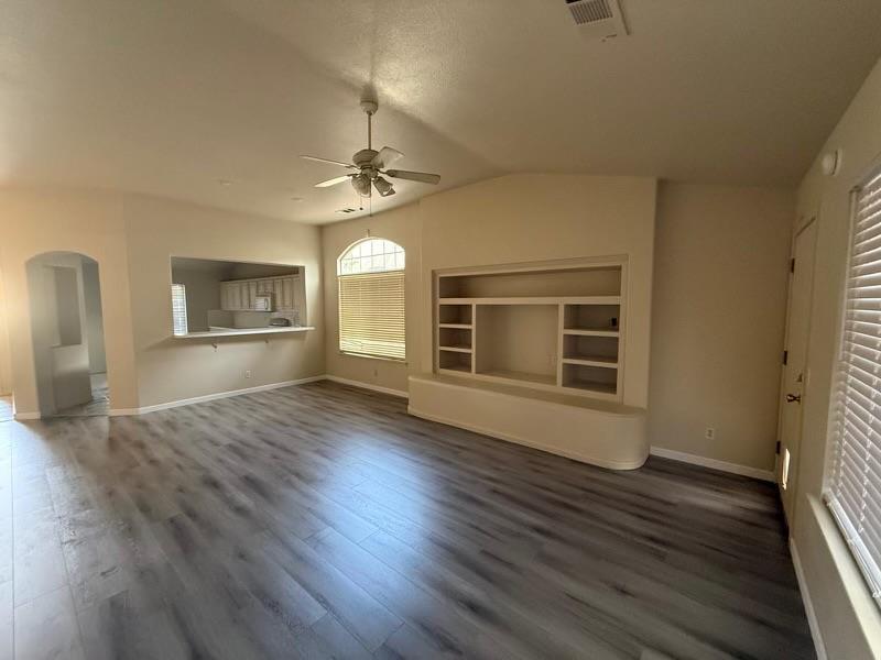 Detail Gallery Image 9 of 33 For 1916 Fall Brook Ct, Merced,  CA 95340 - 3 Beds | 2 Baths
