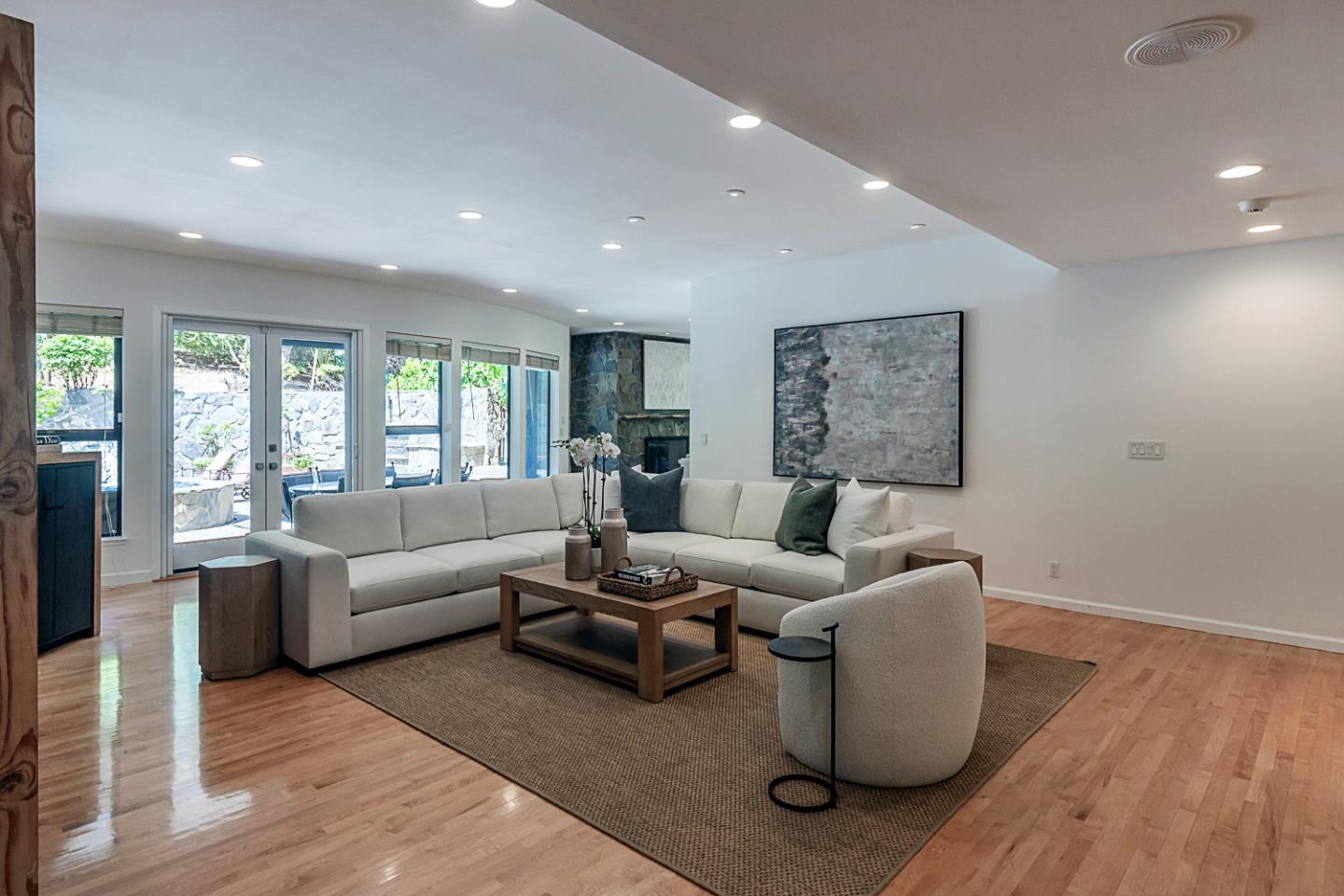 Detail Gallery Image 10 of 59 For 3 Oak Forest Ct, Portola Valley,  CA 94028 - 6 Beds | 5/1 Baths
