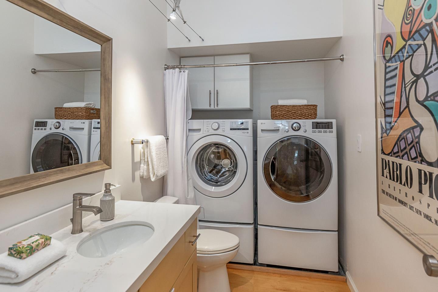 Detail Gallery Image 40 of 59 For 3 Oak Forest Ct, Portola Valley,  CA 94028 - 6 Beds | 5/1 Baths