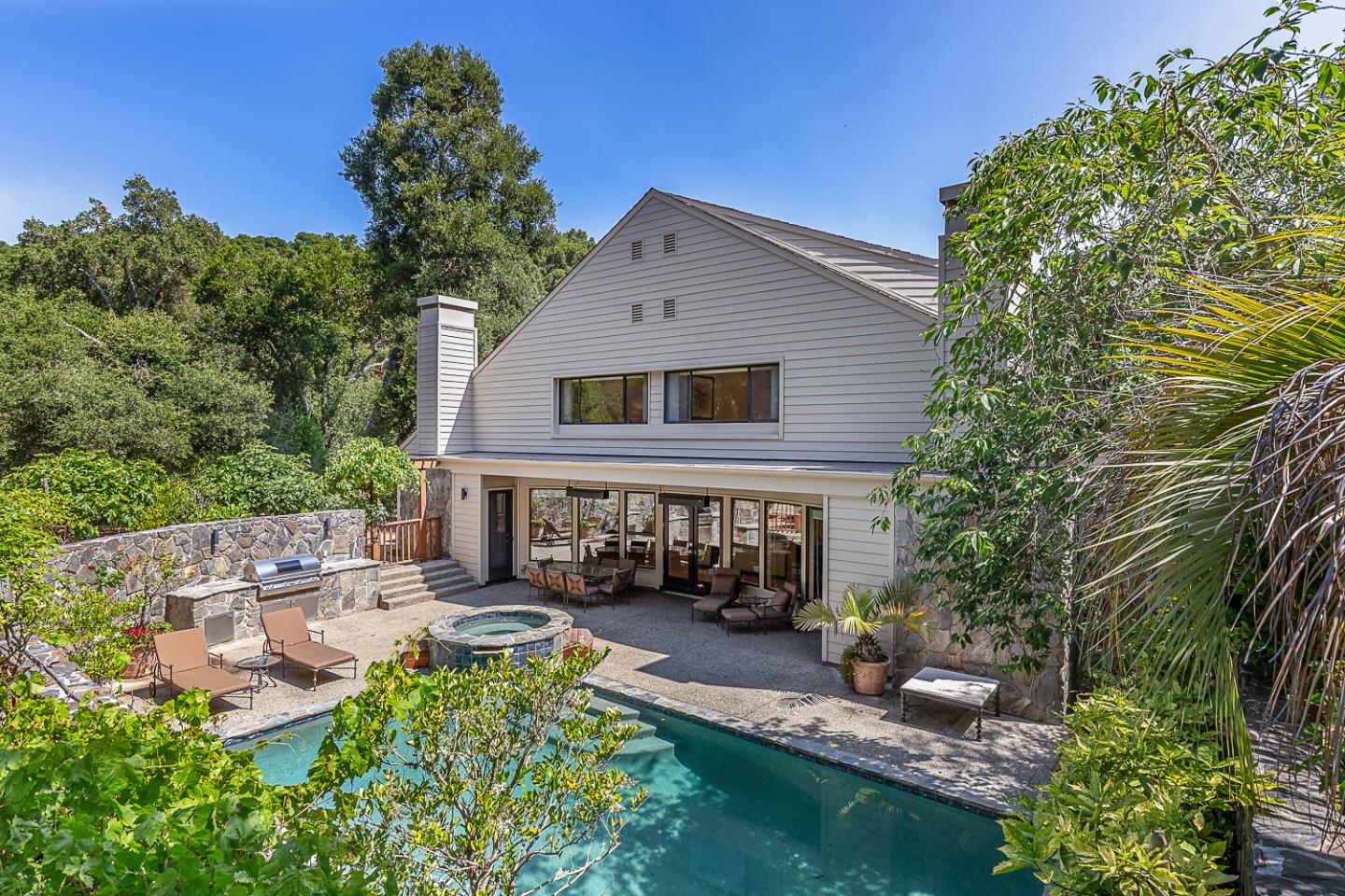 Detail Gallery Image 43 of 59 For 3 Oak Forest Ct, Portola Valley,  CA 94028 - 6 Beds | 5/1 Baths