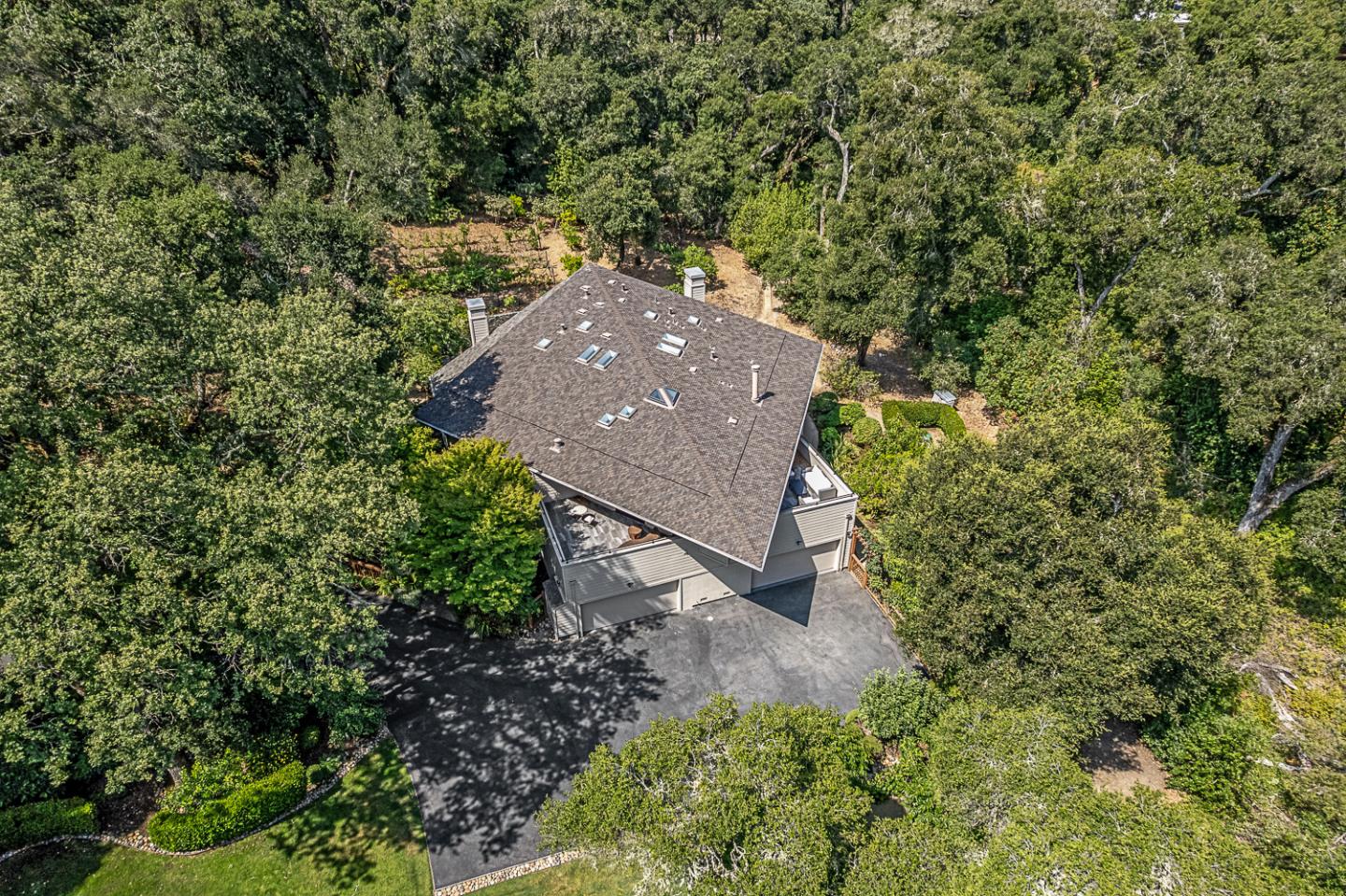 Detail Gallery Image 53 of 59 For 3 Oak Forest Ct, Portola Valley,  CA 94028 - 6 Beds | 5/1 Baths