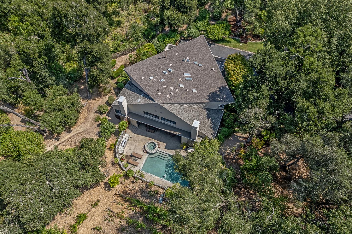 Detail Gallery Image 56 of 59 For 3 Oak Forest Ct, Portola Valley,  CA 94028 - 6 Beds | 5/1 Baths