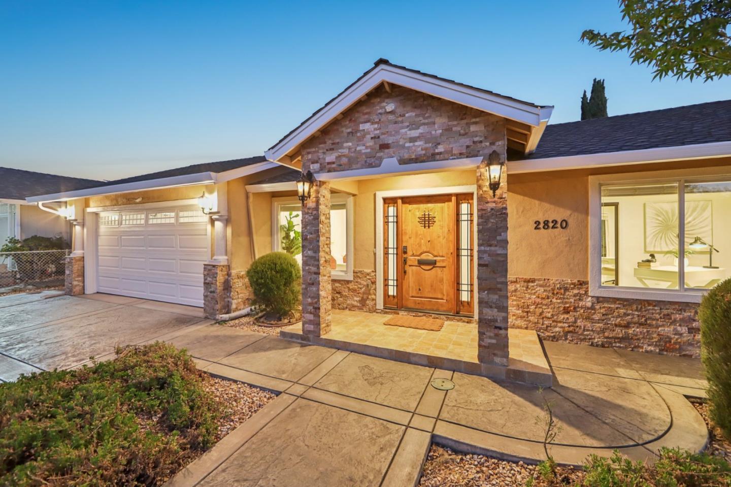Detail Gallery Image 2 of 33 For 2820 Donizetti Ct, San Jose,  CA 95132 - 4 Beds | 3 Baths