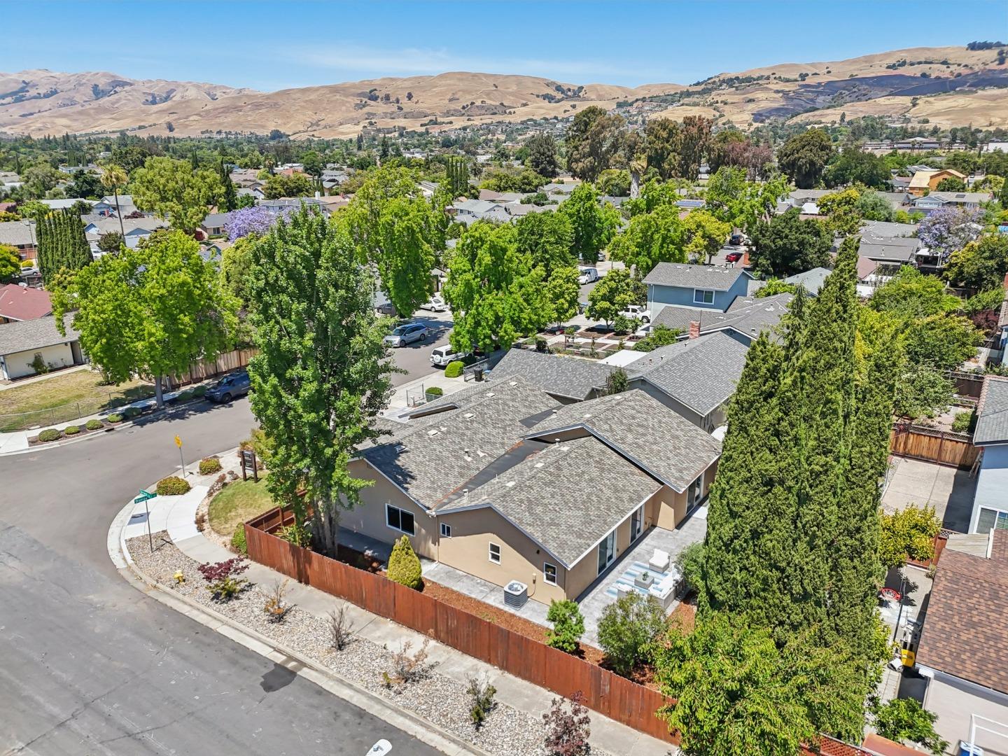 Detail Gallery Image 30 of 33 For 2820 Donizetti Ct, San Jose,  CA 95132 - 4 Beds | 3 Baths
