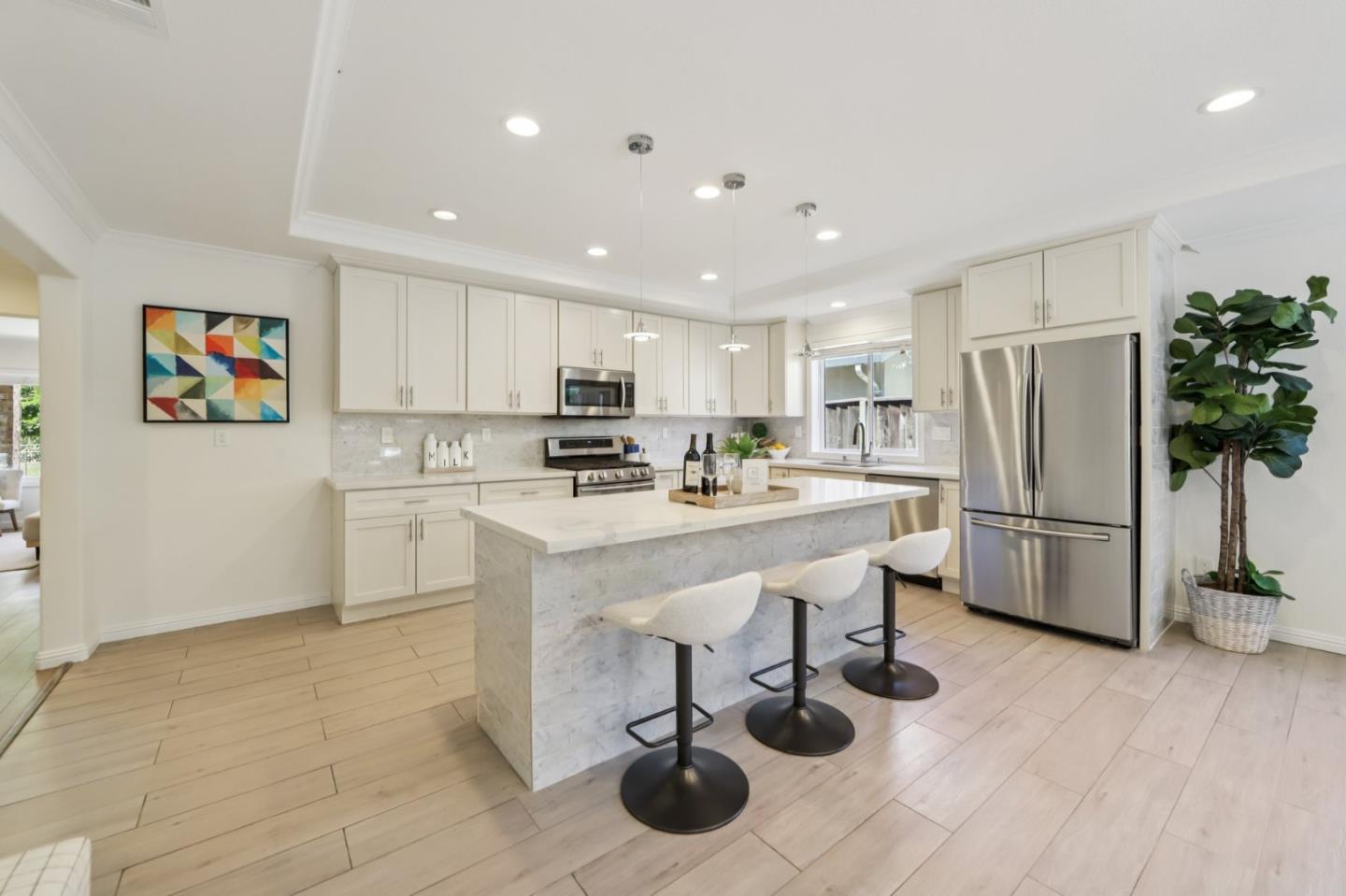 Detail Gallery Image 8 of 33 For 2820 Donizetti Ct, San Jose,  CA 95132 - 4 Beds | 3 Baths
