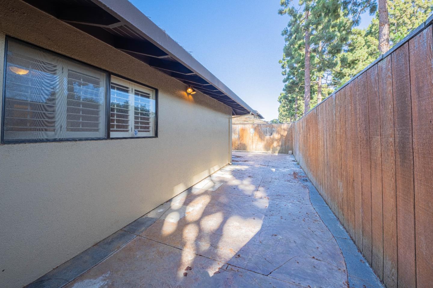 Detail Gallery Image 14 of 15 For 330 Woodside Dr #124,  Salinas,  CA 93901 - 2 Beds | 2 Baths