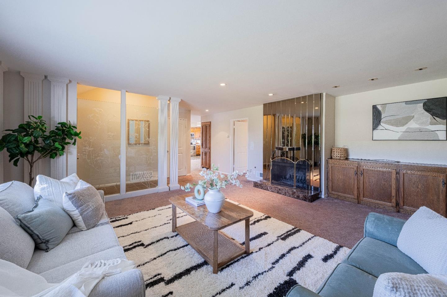 Detail Gallery Image 5 of 15 For 330 Woodside Dr #124,  Salinas,  CA 93901 - 2 Beds | 2 Baths