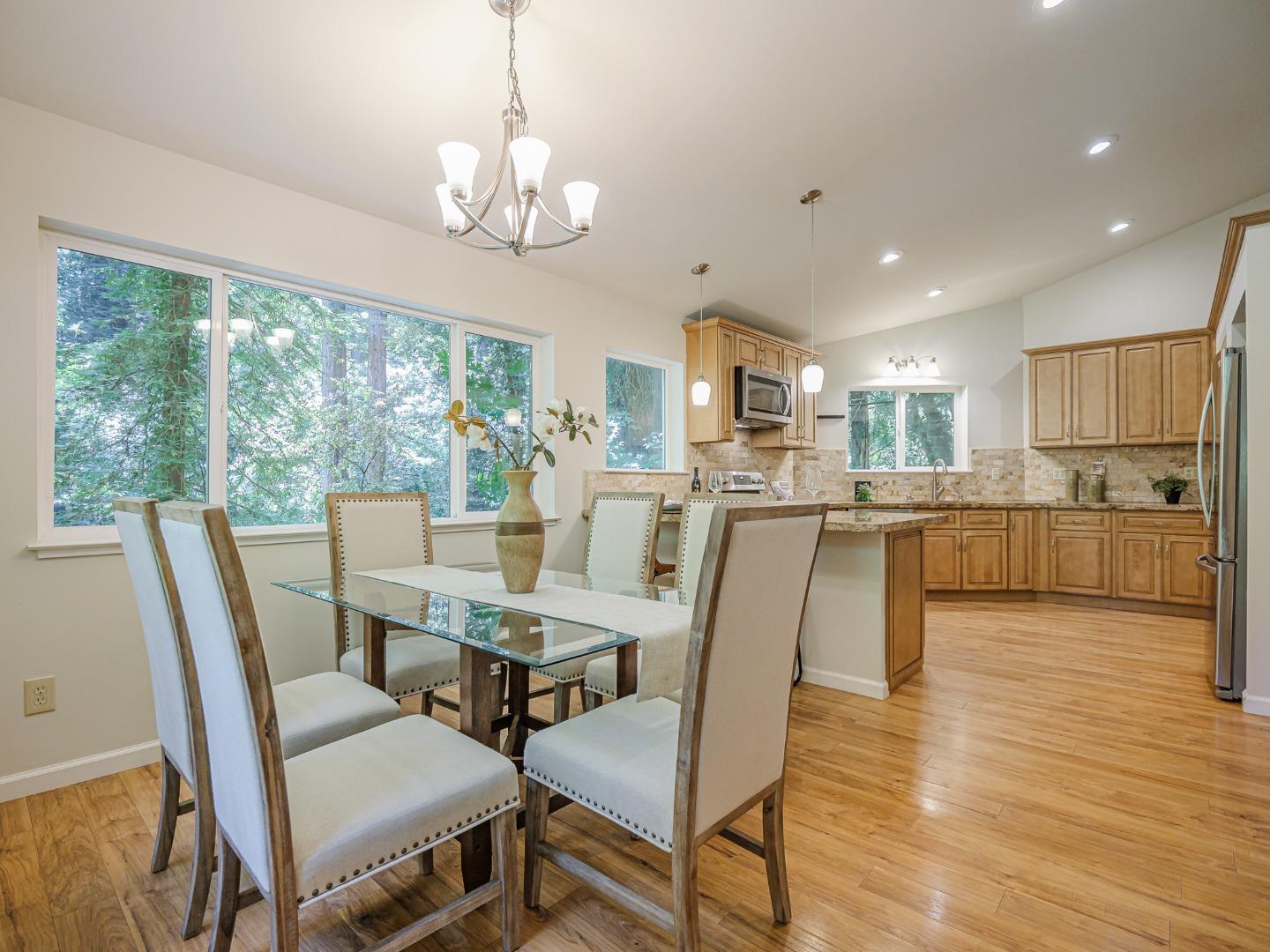 Detail Gallery Image 12 of 54 For 956 Brookside Dr, Felton,  CA 95018 - 2 Beds | 2 Baths