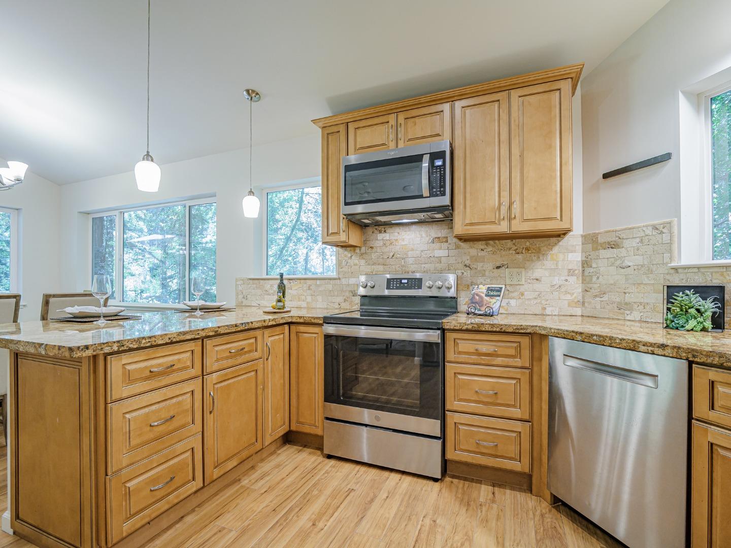 Detail Gallery Image 17 of 54 For 956 Brookside Dr, Felton,  CA 95018 - 2 Beds | 2 Baths