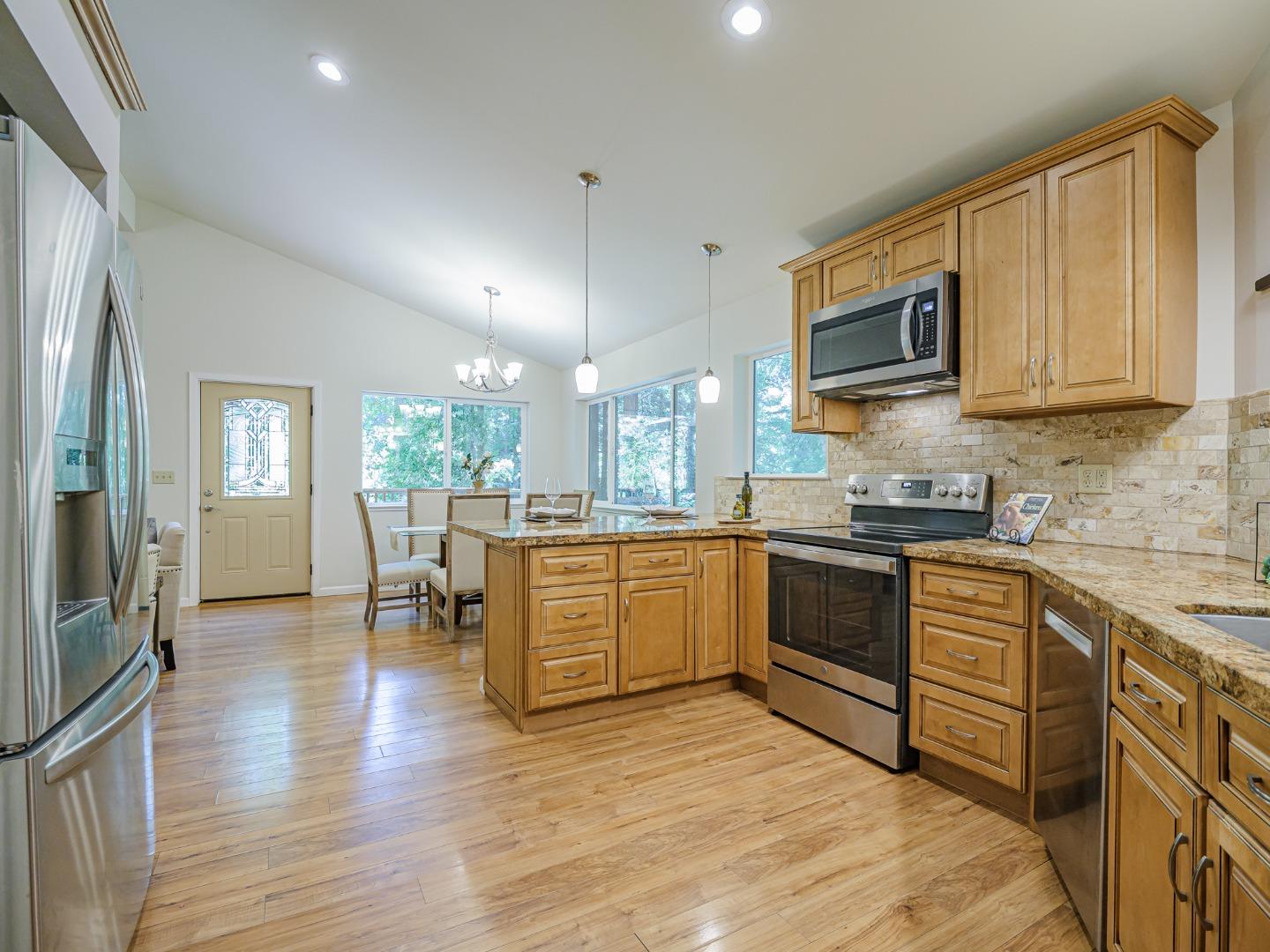 Detail Gallery Image 18 of 54 For 956 Brookside Dr, Felton,  CA 95018 - 2 Beds | 2 Baths