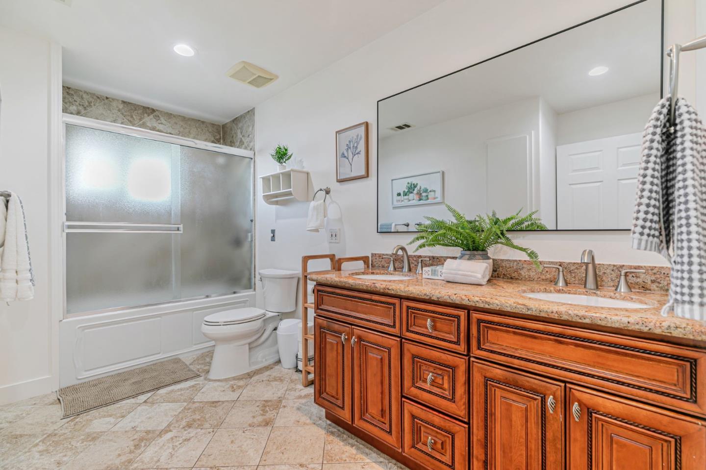 Detail Gallery Image 23 of 34 For 6095 Springer Way, San Jose,  CA 95123 - 4 Beds | 3 Baths