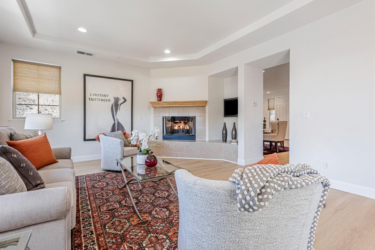 Detail Gallery Image 16 of 66 For 33 Lupine Valley Ct, Brisbane,  CA 94005 - 4 Beds | 2/1 Baths