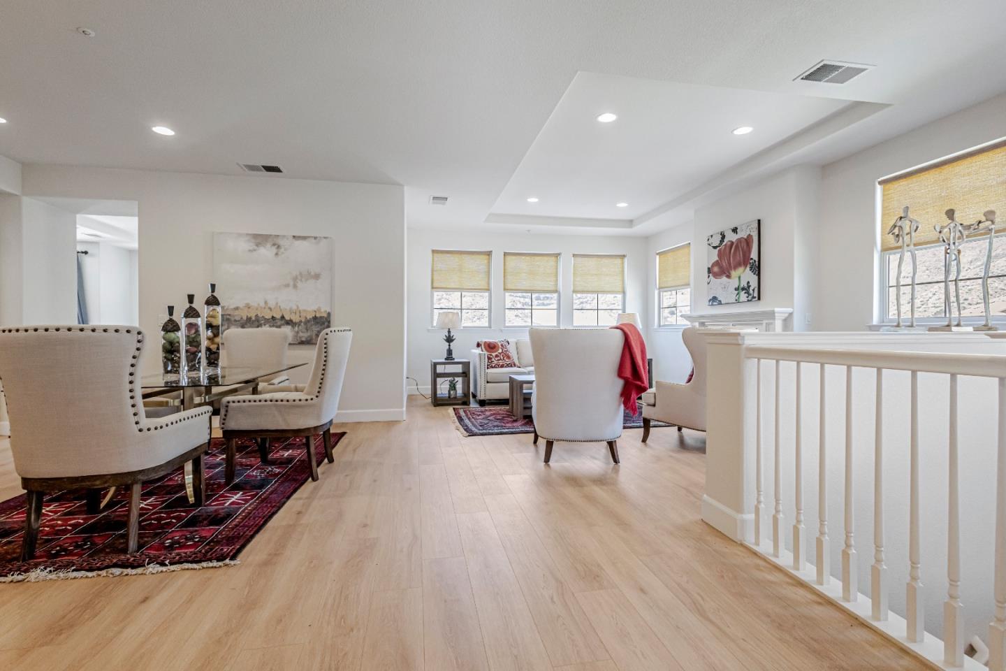 Detail Gallery Image 21 of 66 For 33 Lupine Valley Ct, Brisbane,  CA 94005 - 4 Beds | 2/1 Baths