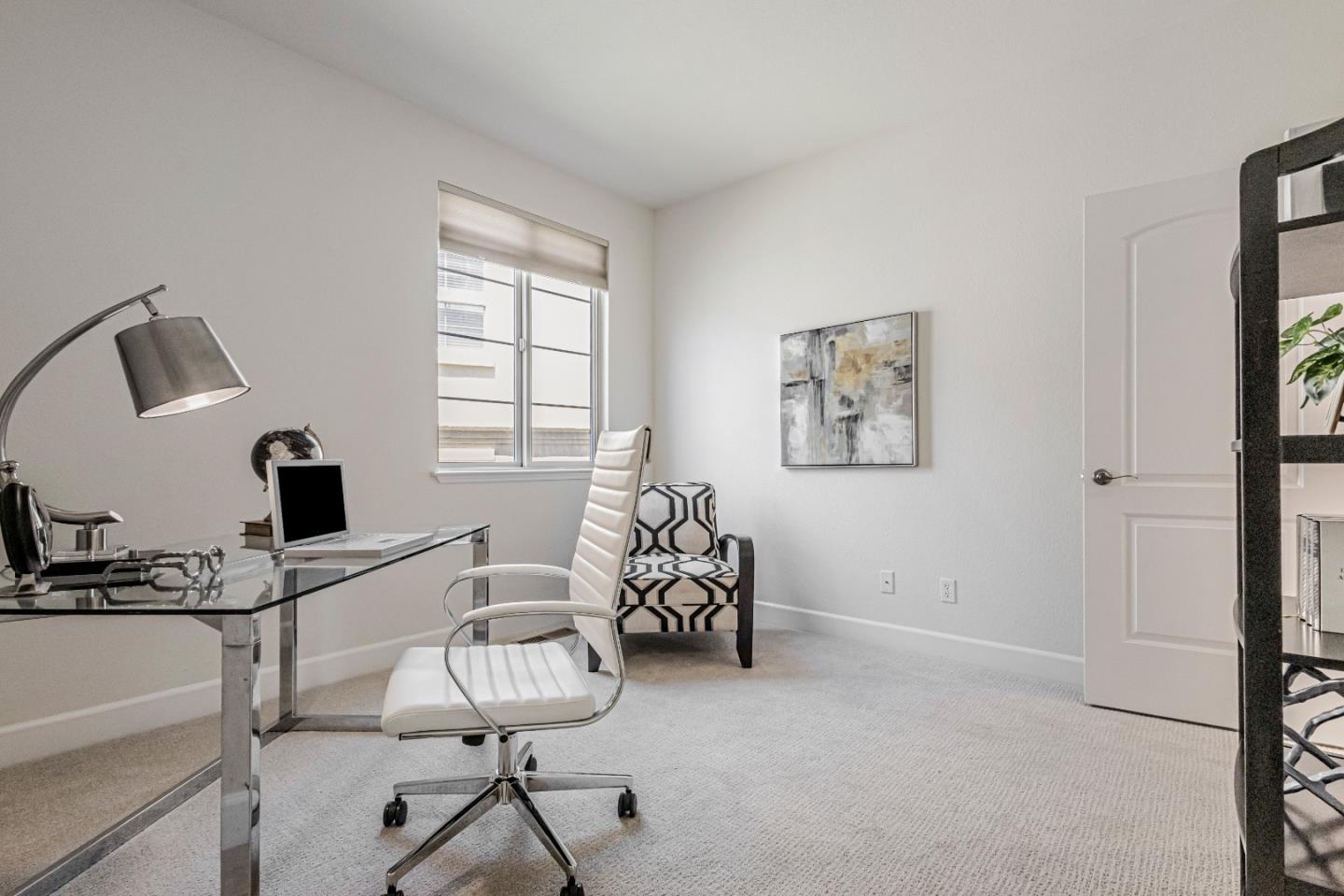 Detail Gallery Image 23 of 66 For 33 Lupine Valley Ct, Brisbane,  CA 94005 - 4 Beds | 2/1 Baths