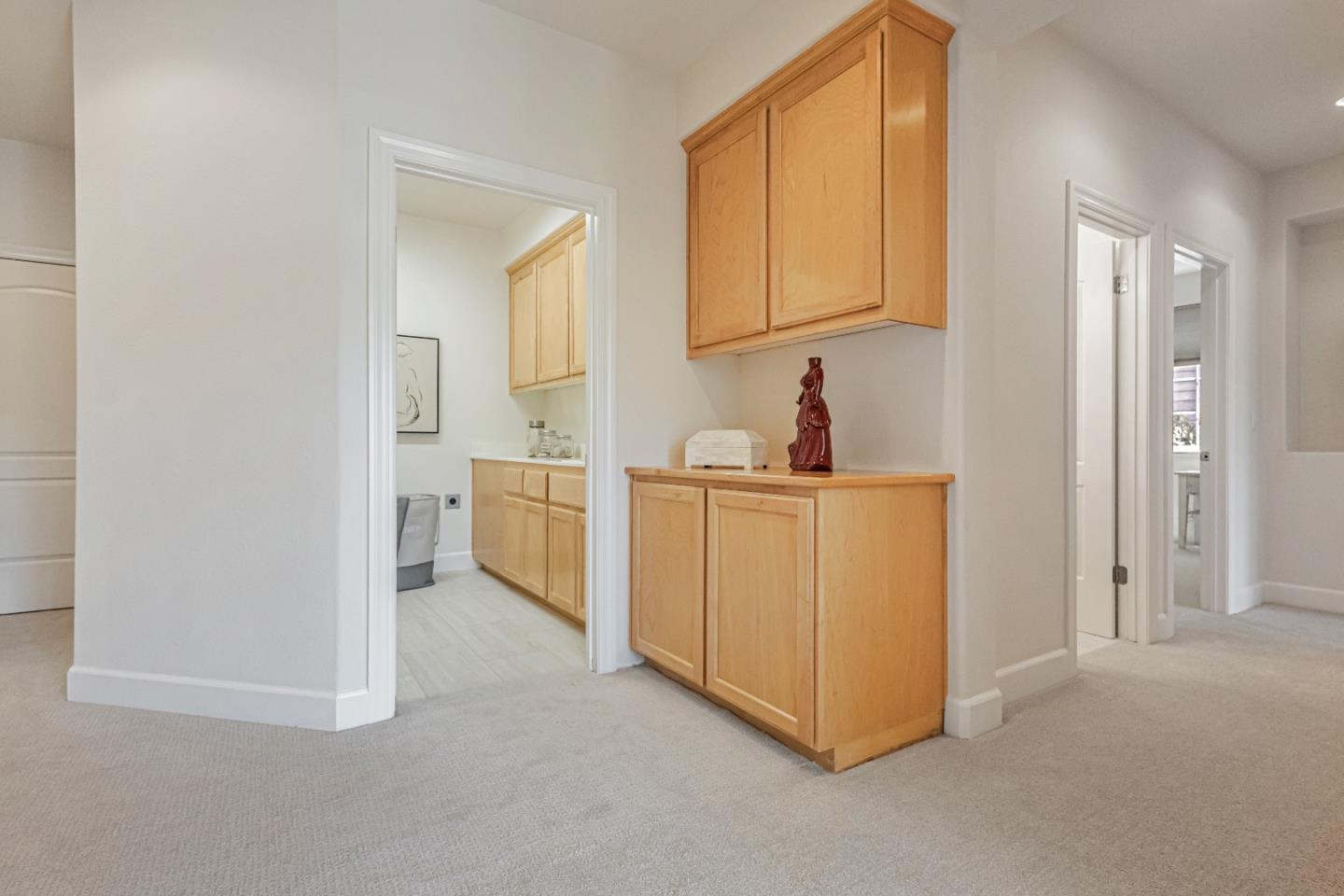 Detail Gallery Image 26 of 66 For 33 Lupine Valley Ct, Brisbane,  CA 94005 - 4 Beds | 2/1 Baths