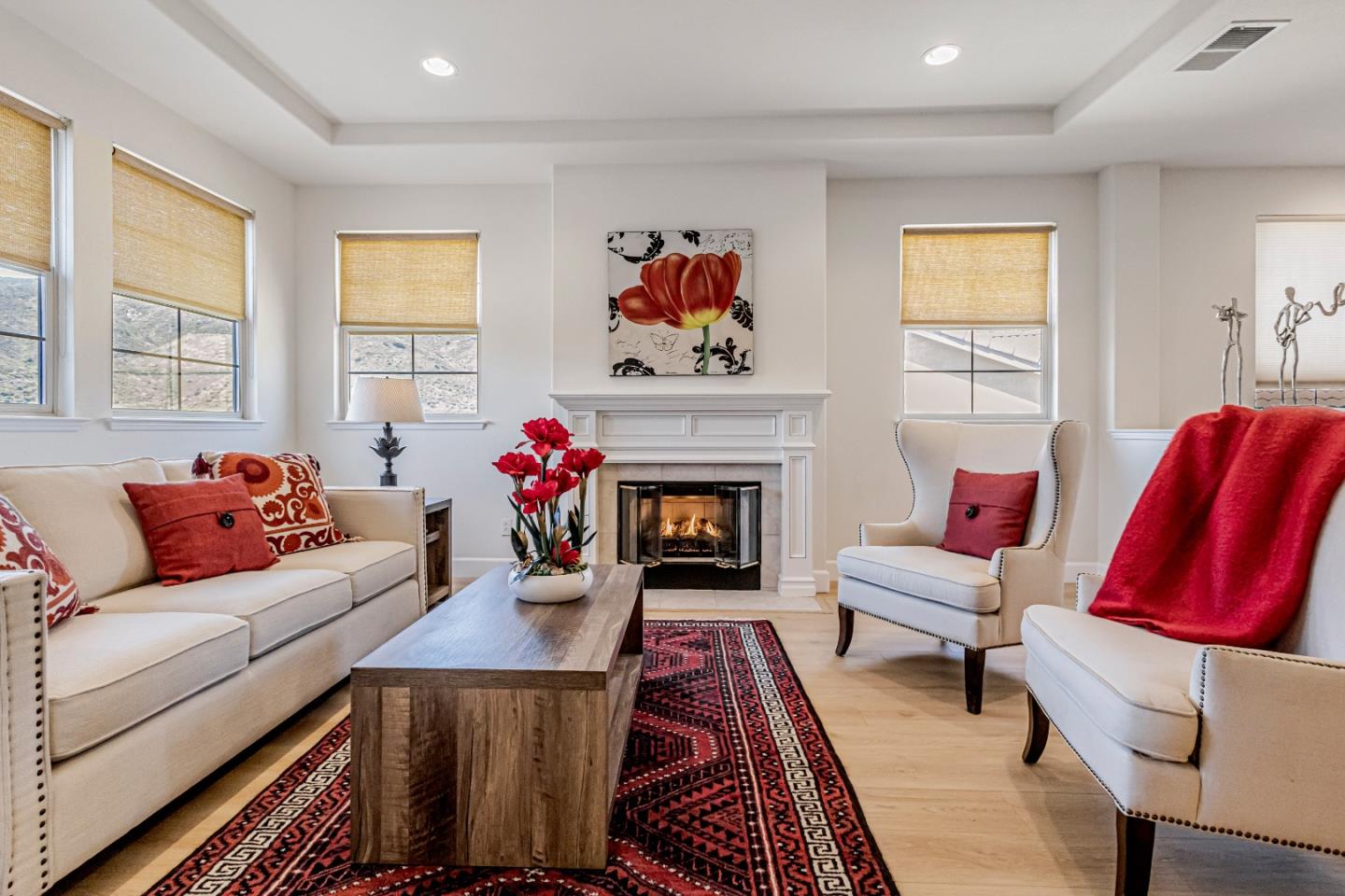 Detail Gallery Image 3 of 66 For 33 Lupine Valley Ct, Brisbane,  CA 94005 - 4 Beds | 2/1 Baths