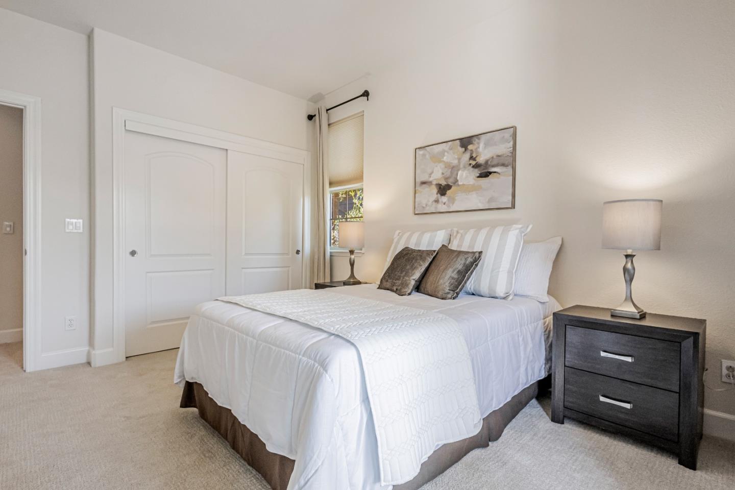 Detail Gallery Image 35 of 66 For 33 Lupine Valley Ct, Brisbane,  CA 94005 - 4 Beds | 2/1 Baths