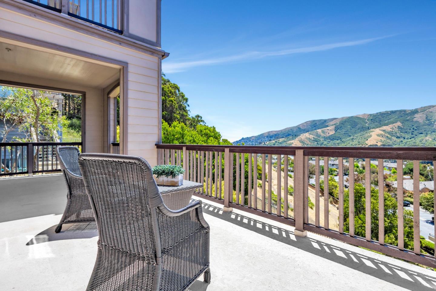 Detail Gallery Image 42 of 66 For 33 Lupine Valley Ct, Brisbane,  CA 94005 - 4 Beds | 2/1 Baths