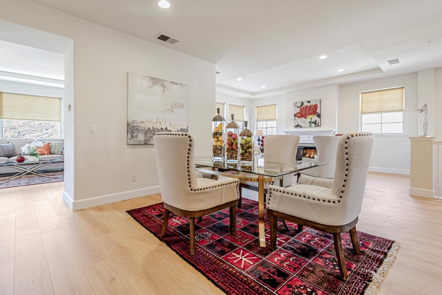 Detail Gallery Image 7 of 66 For 33 Lupine Valley Ct, Brisbane,  CA 94005 - 4 Beds | 2/1 Baths