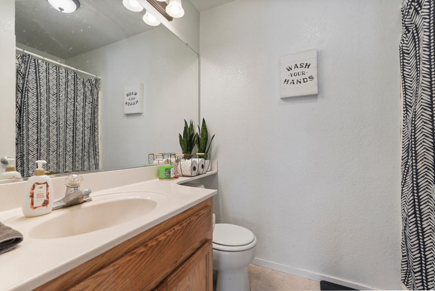 Detail Gallery Image 20 of 40 For 16452 Harmony Ranch Dr, Delhi,  CA 95315 - 4 Beds | 3 Baths