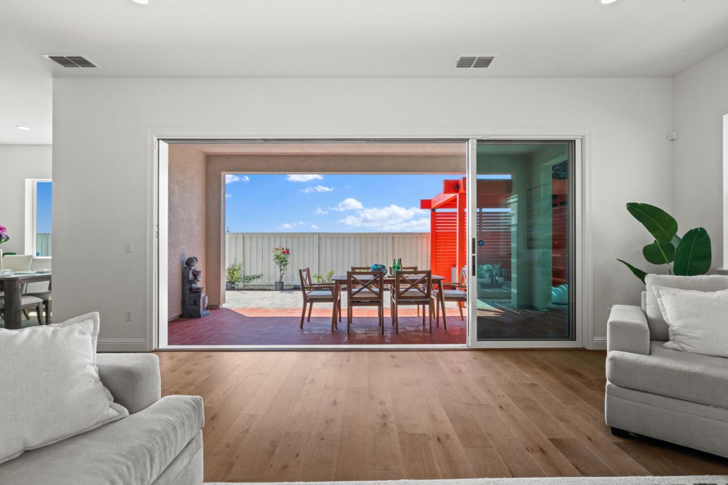 Detail Gallery Image 13 of 84 For 6757 Grasshopper Ave, Newark,  CA 94560 - 4 Beds | 4/1 Baths