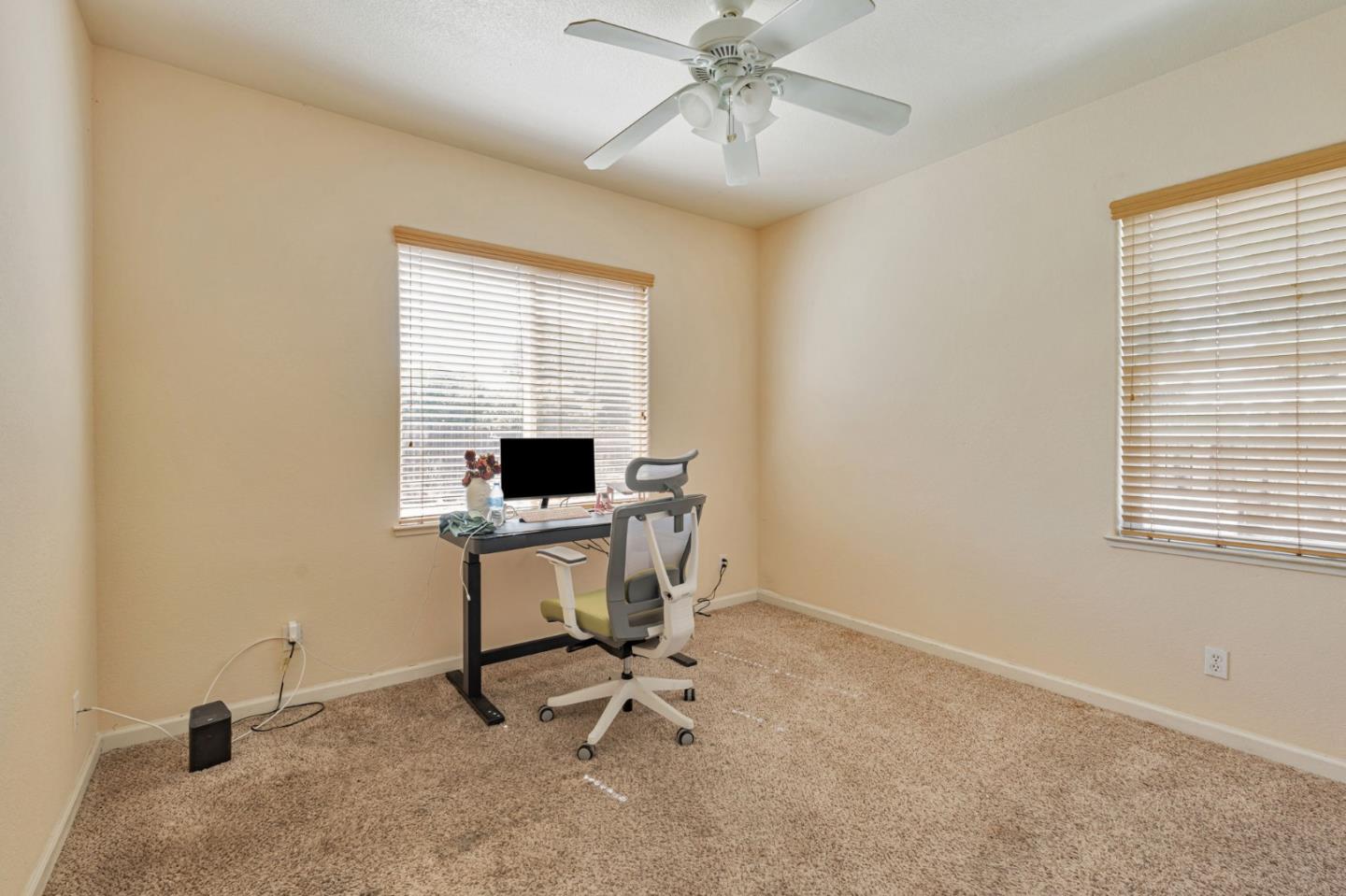 Detail Gallery Image 23 of 56 For 367 Sunburst St, Los Banos,  CA 93635 - 6 Beds | 3 Baths