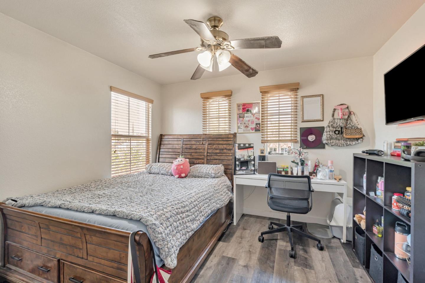 Detail Gallery Image 37 of 56 For 367 Sunburst St, Los Banos,  CA 93635 - 6 Beds | 3 Baths