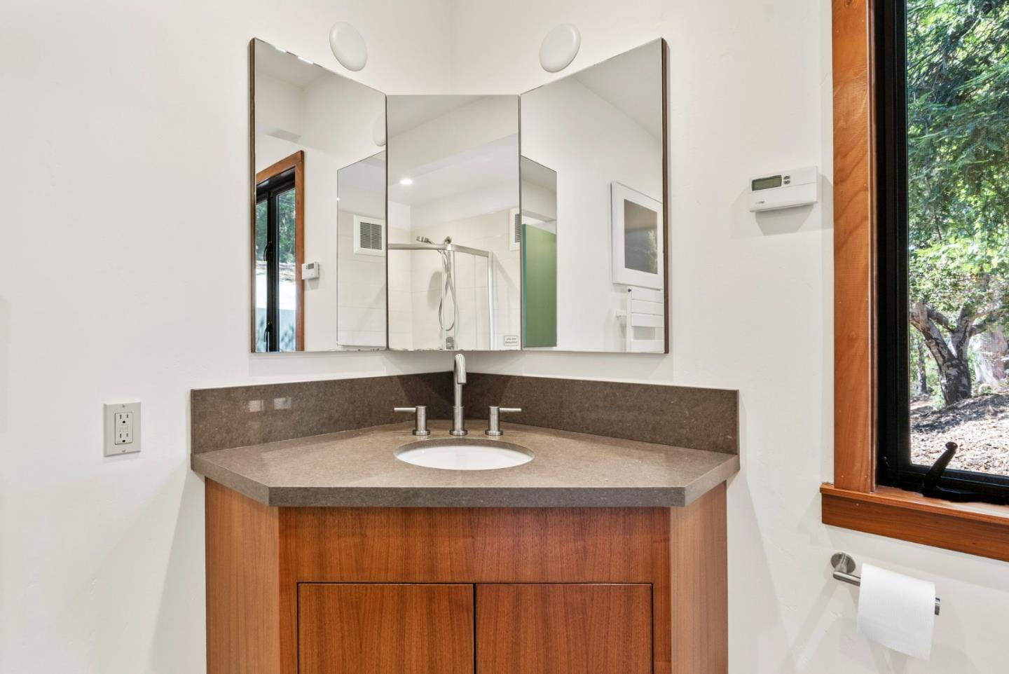 Detail Gallery Image 25 of 46 For 3773 Paul Sweet Rd, Santa Cruz,  CA 95065 - 3 Beds | 2 Baths