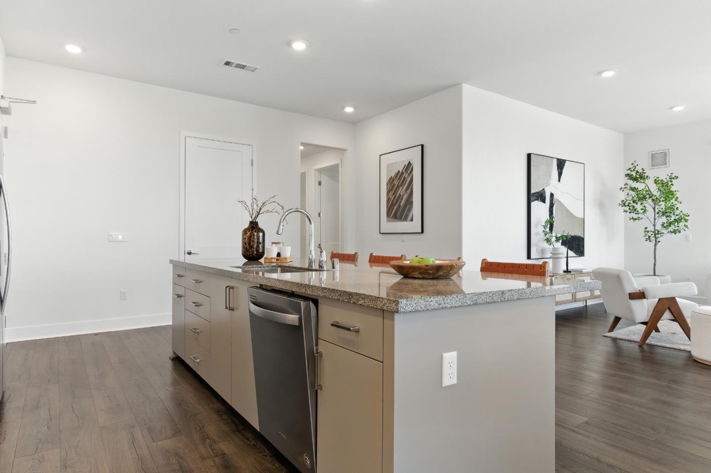 Detail Gallery Image 9 of 57 For 45128 Warm Springs Blvd #456,  Fremont,  CA 94539 - 3 Beds | 2 Baths
