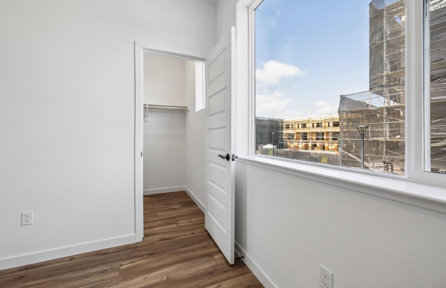 Detail Gallery Image 30 of 53 For 1377 California Cir, Milpitas,  CA 95035 - 3 Beds | 2 Baths