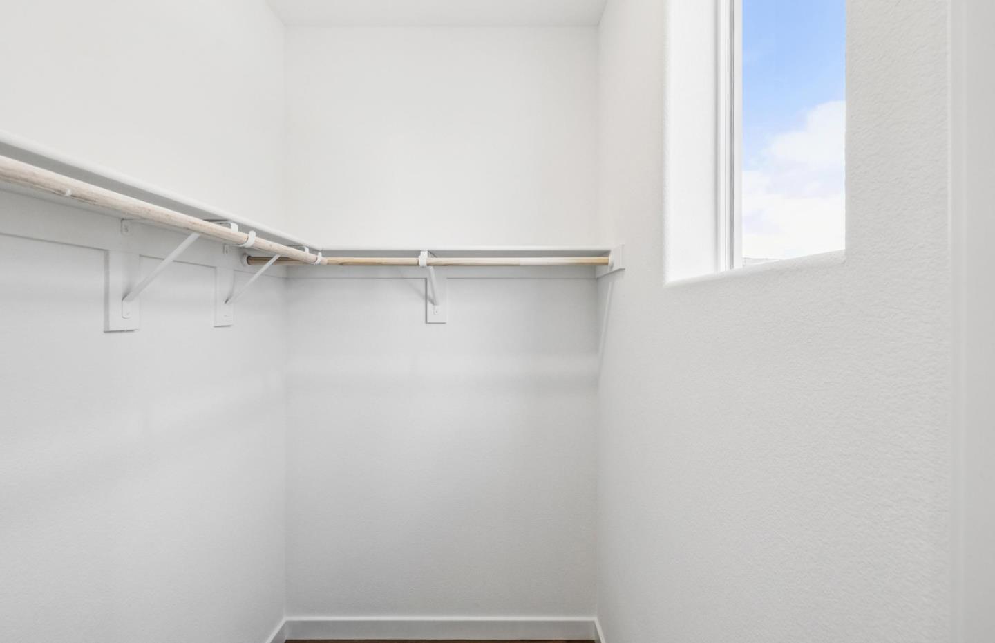 Detail Gallery Image 31 of 53 For 1377 California Cir, Milpitas,  CA 95035 - 3 Beds | 2 Baths