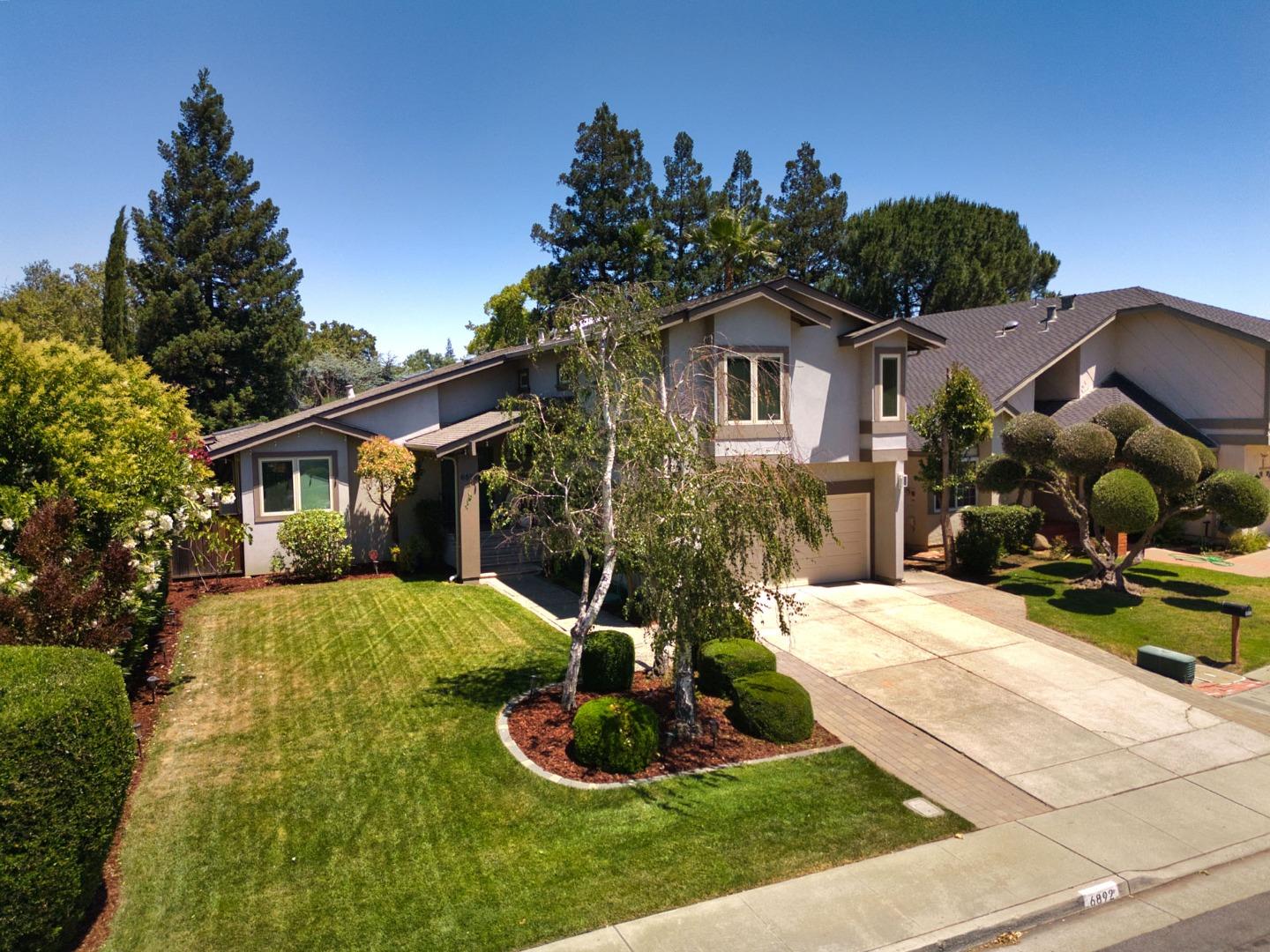 Detail Gallery Image 1 of 44 For 6892 Villagewood Way, San Jose,  CA 95120 - 4 Beds | 3 Baths