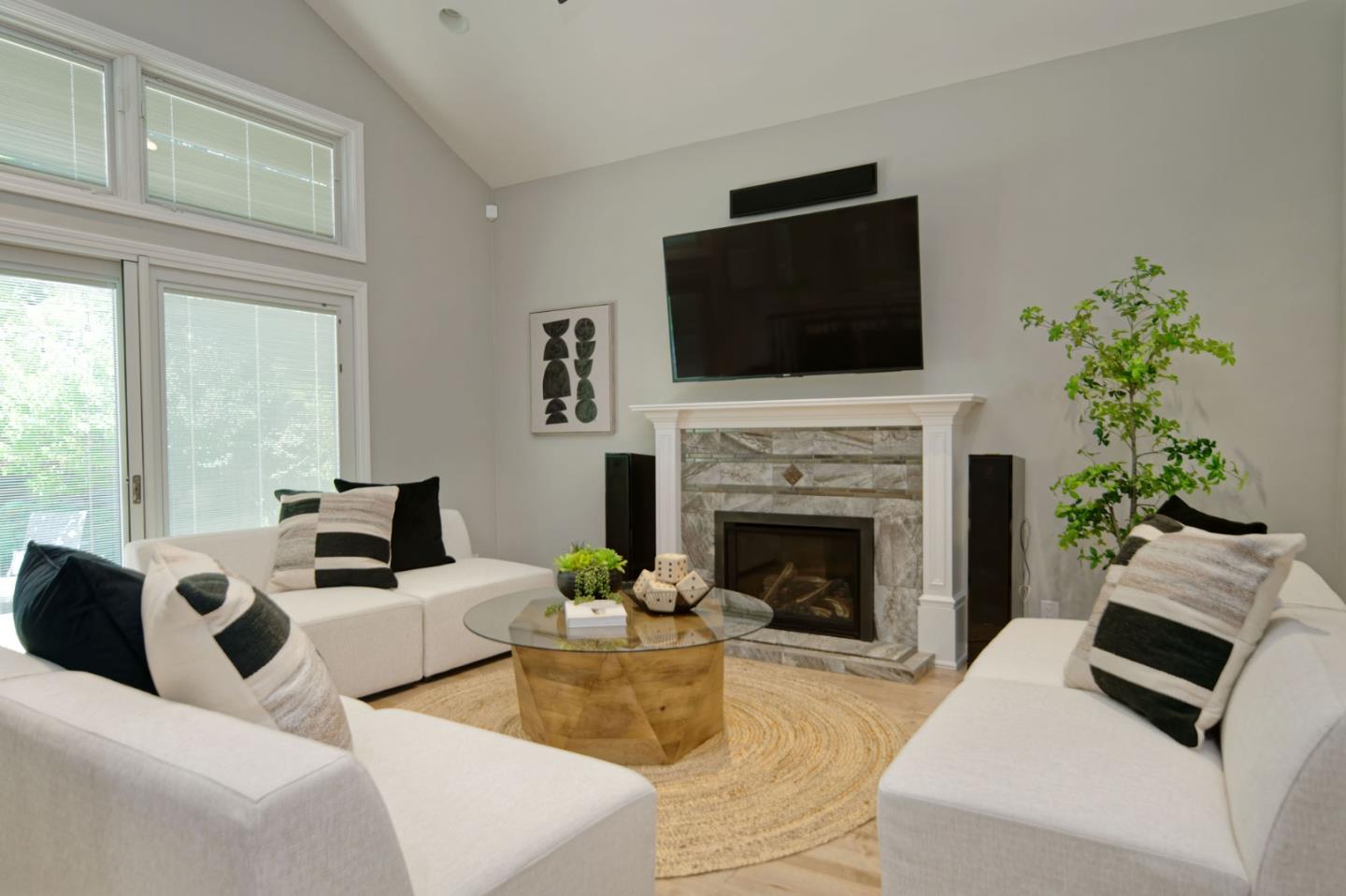 Detail Gallery Image 17 of 44 For 6892 Villagewood Way, San Jose,  CA 95120 - 4 Beds | 3 Baths