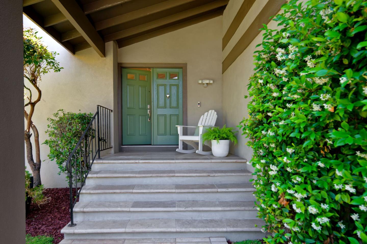Detail Gallery Image 5 of 44 For 6892 Villagewood Way, San Jose,  CA 95120 - 4 Beds | 3 Baths