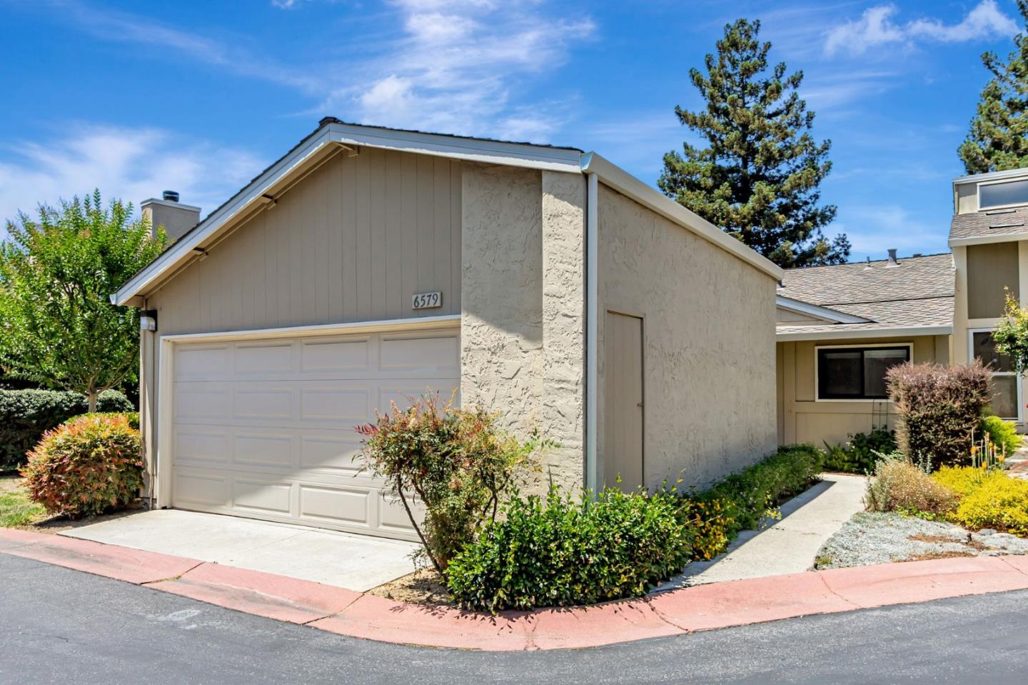 Detail Gallery Image 4 of 44 For 6579 Cooperage Ct, San Jose,  CA 95120 - 2 Beds | 2 Baths