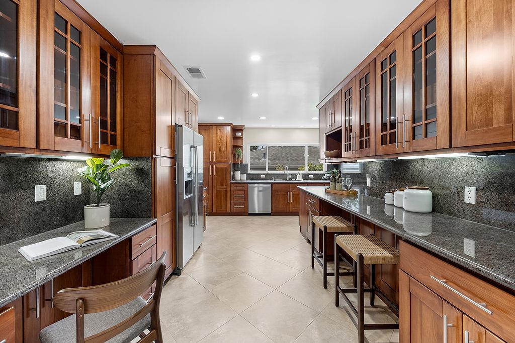 Detail Gallery Image 13 of 28 For 1121 Vermont Way, San Bruno,  CA 94066 - 3 Beds | 2 Baths