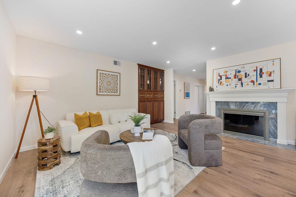 Detail Gallery Image 4 of 28 For 1121 Vermont Way, San Bruno,  CA 94066 - 3 Beds | 2 Baths